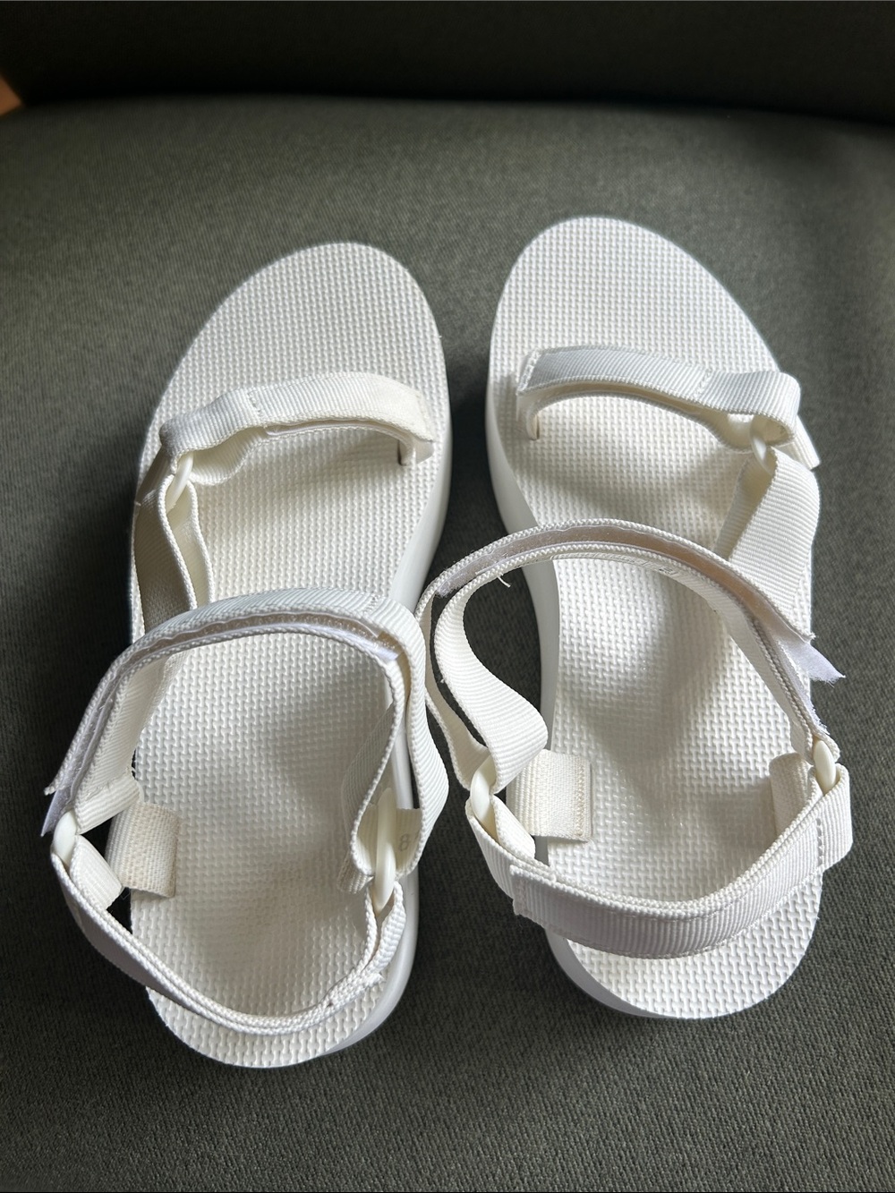 Teva Flatform in White - Picture 5 of 7